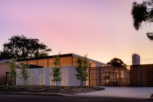 East view of the 7.6 star energy efficiency Kaleen House by Ben Walker Architects, showing no windows